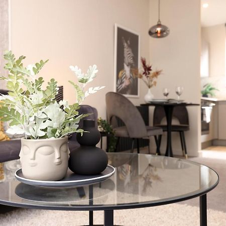 Joivy Modern 1 Bed Flat In West End, Close To Princes Gardens Единбург Екстер'єр фото