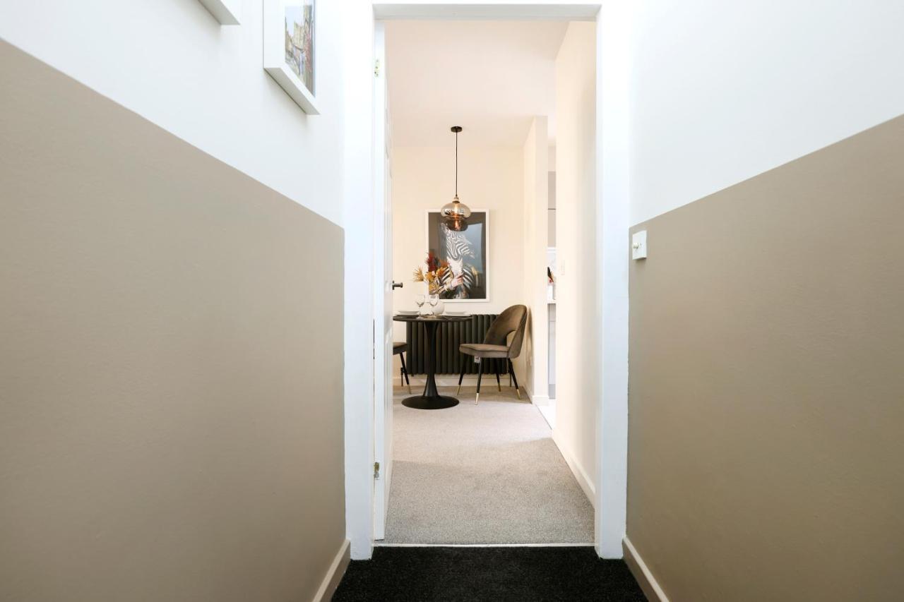 Joivy Modern 1 Bed Flat In West End, Close To Princes Gardens Единбург Екстер'єр фото