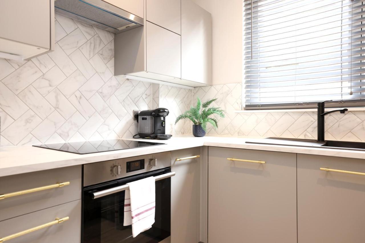 Joivy Modern 1 Bed Flat In West End, Close To Princes Gardens Единбург Екстер'єр фото